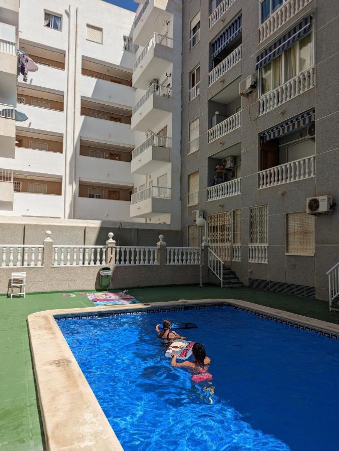 Apartamento Soleado Leilighet Torrevieja Eksteriør bilde